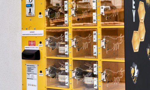 Honigautomat beim Haus Herma in Ramsau am Dachstein