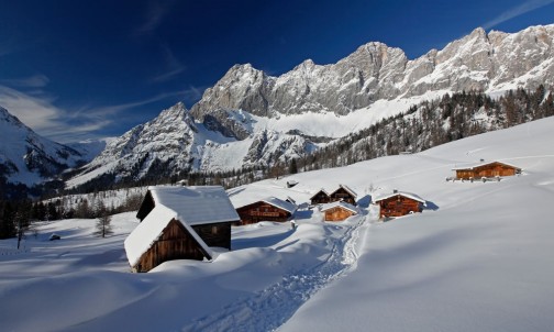 Verschneite Landschaft in Ramsau